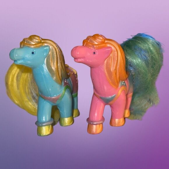 2 Vintage Tara Toy Carnival Carousel Pony Hair Tails Miniature Figure 2” - Picture 4 of 4